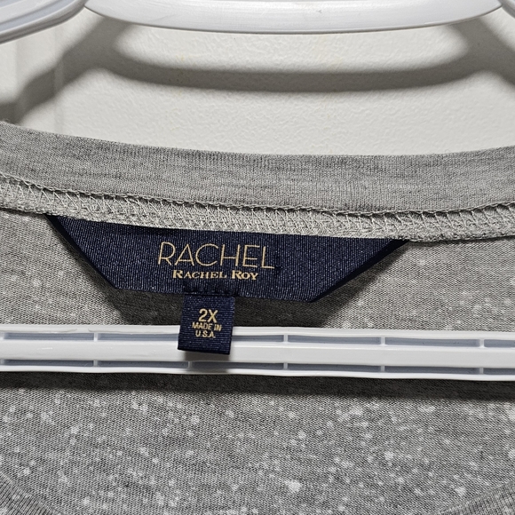 Rachel Roy, 2X exposed elbows - Picture 3 of 5